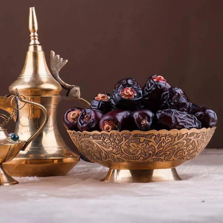 تصویر 4 از خرما مضافتی مروارید با بافت لطیف، طعم شیرین و ظاهر درخشان
